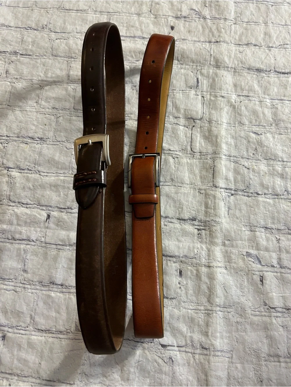 TOMMY BAHAMA LEATHER TOP BROWN S30-32 & AMERICAN LEATHER CHOCOLATE BROWN BELTS
